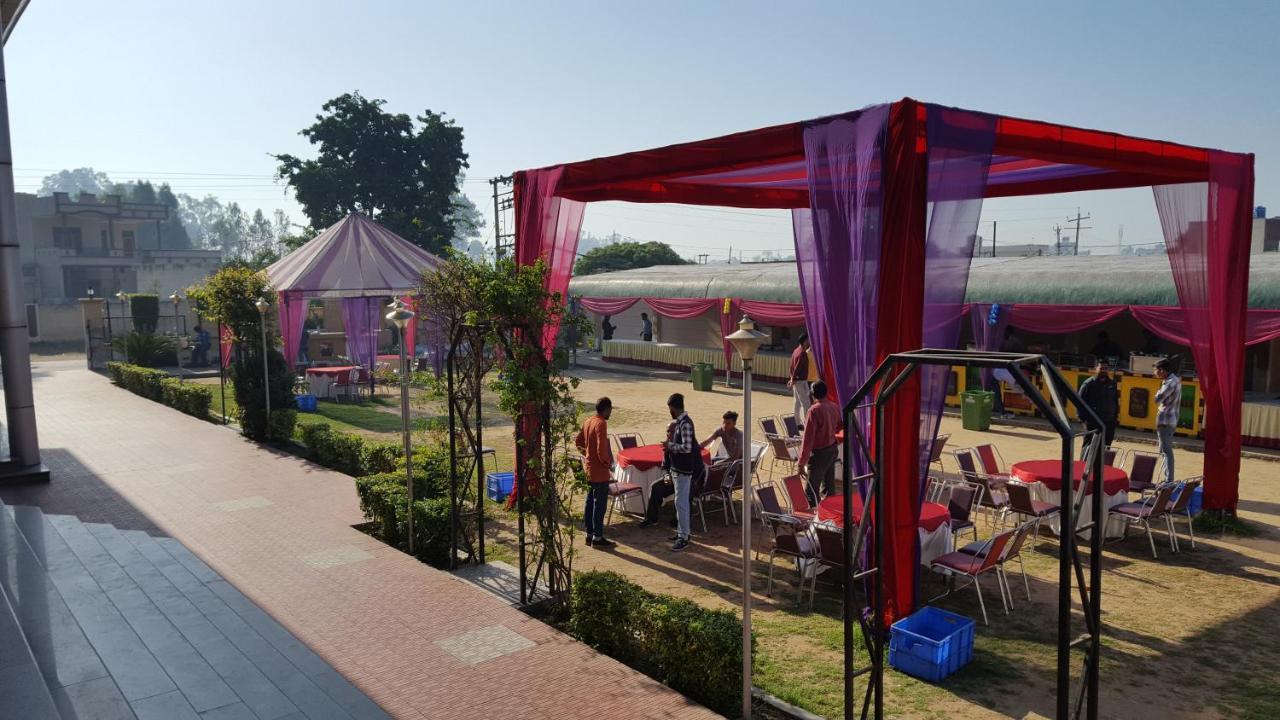 Shiv Hotel And Joe'S Bar & Restaurant Jandiala Exterior foto